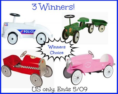 3 winners ride on car