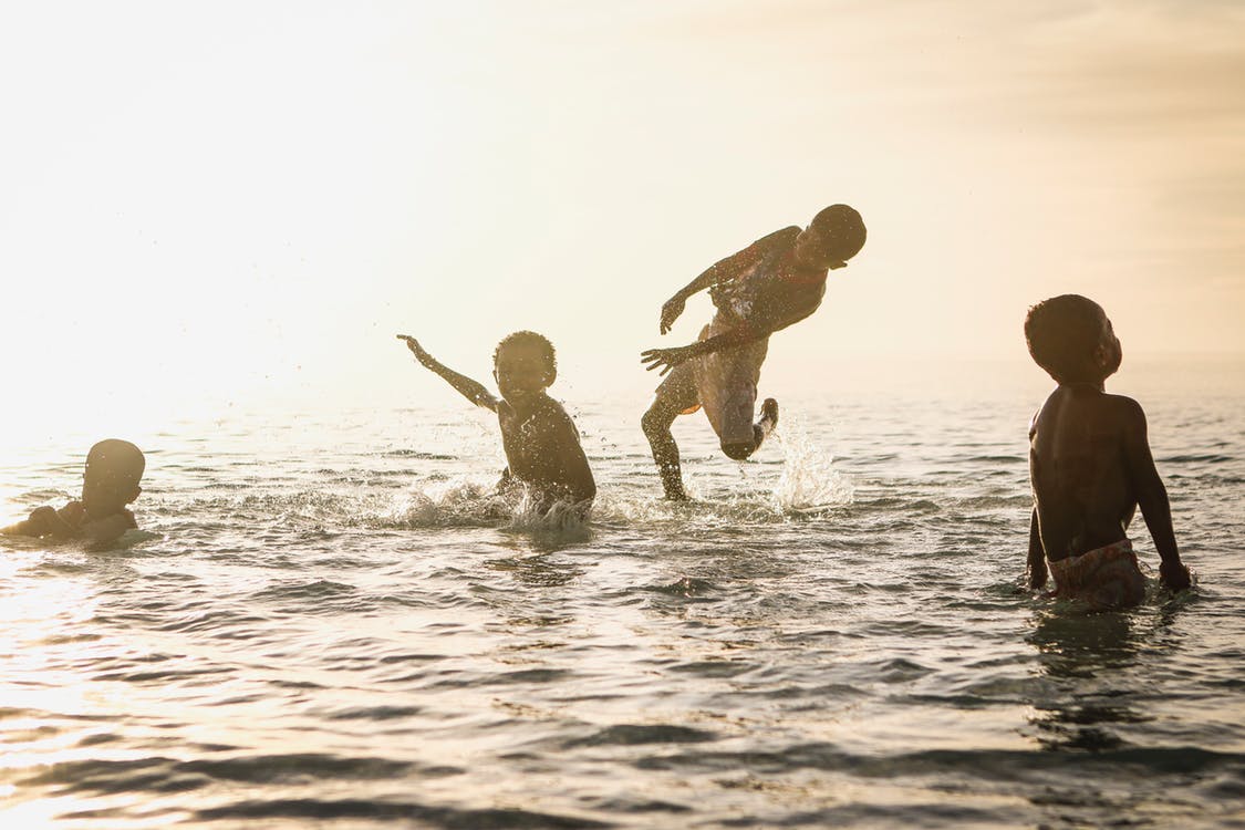 Do Summer Right! 4 Things Your Kids Can Learn at the Lake