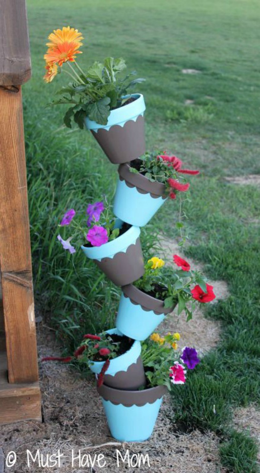 DIY Topsy Turvey Flower Planter With Step by Step Tutorial!