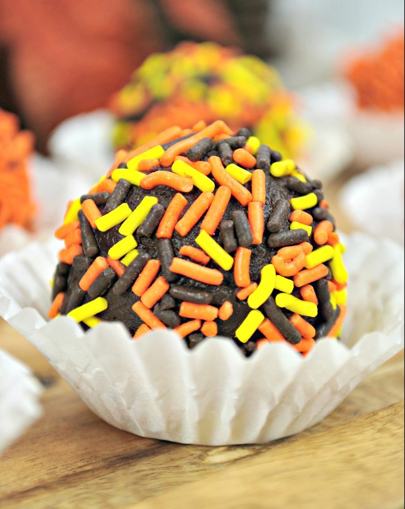 Moist and Delicious Pumpkin Spice Chocolate Truffles