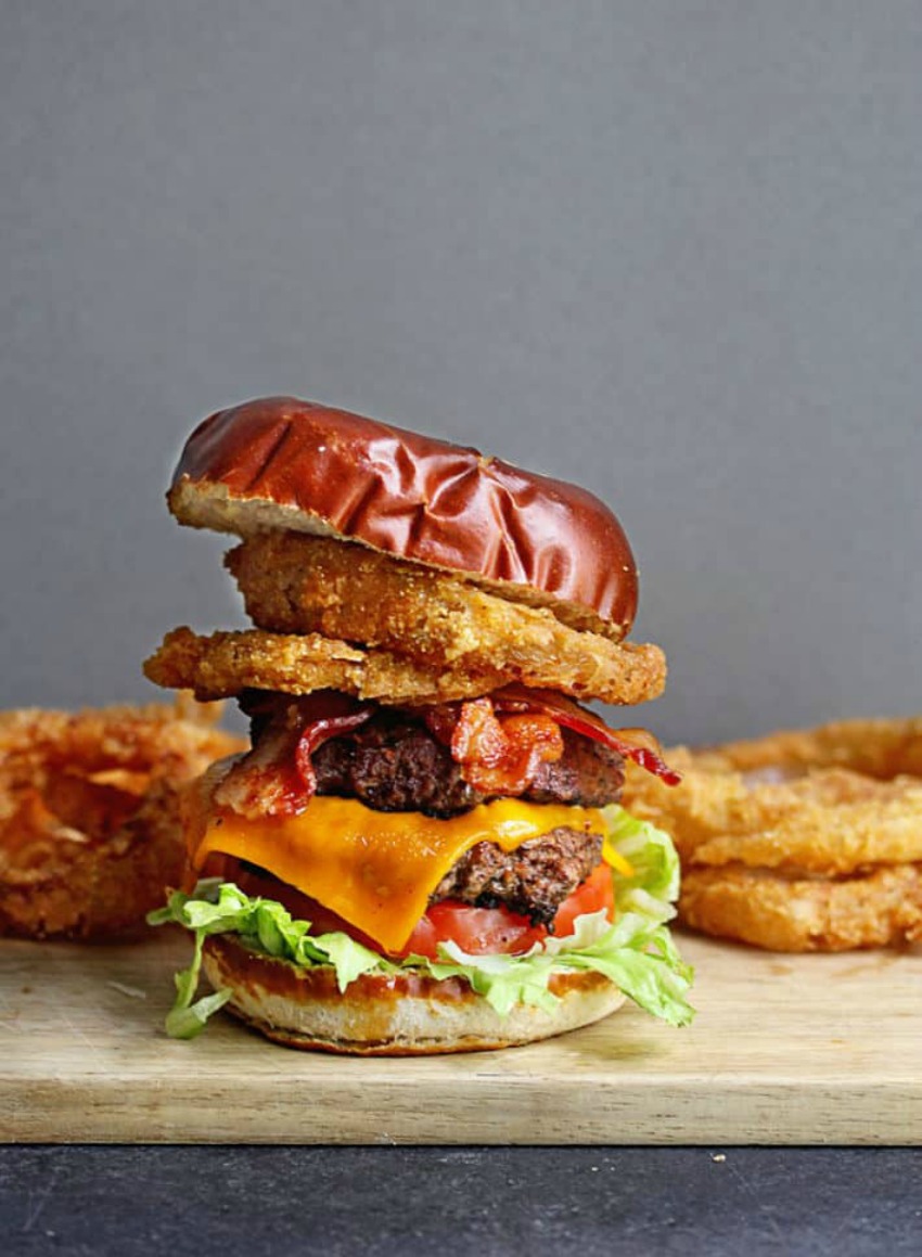 Ultimate Bacon Cheddar Burger