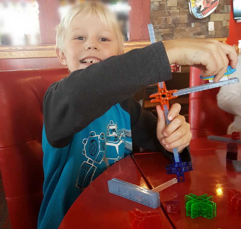 Building with Brackitz
