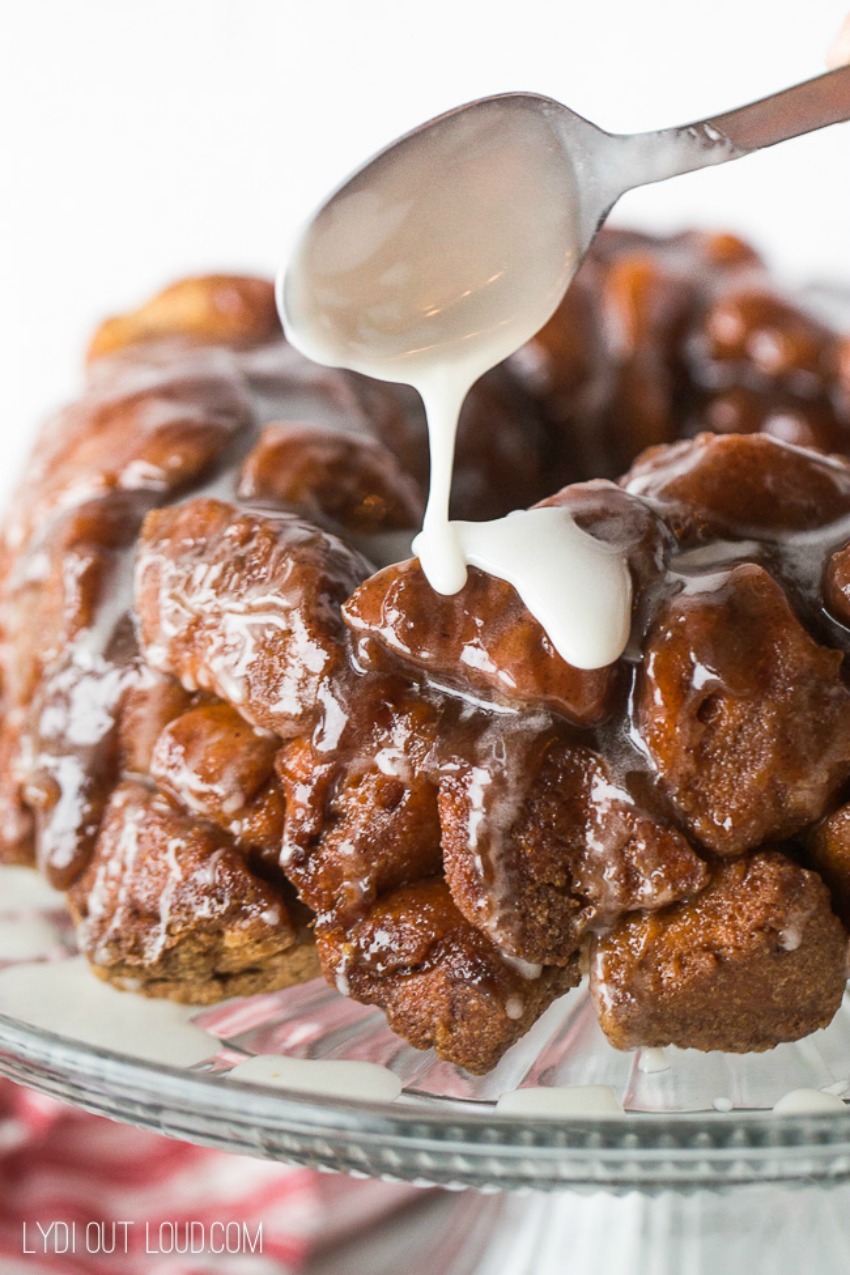 Gingerbread Monkey Bread with Cream Cheese Glaze