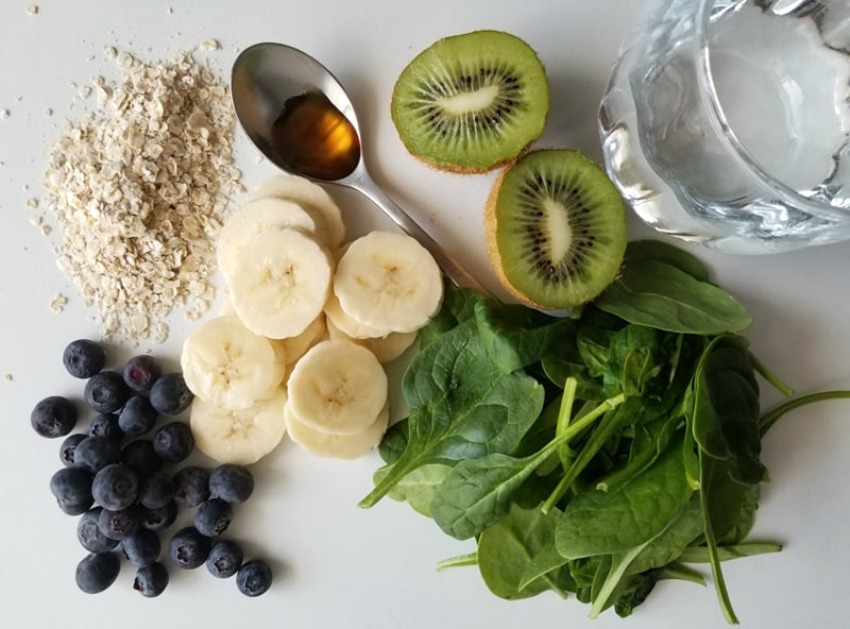 Kiwi-Spinach Smoothie Bowl ingredients