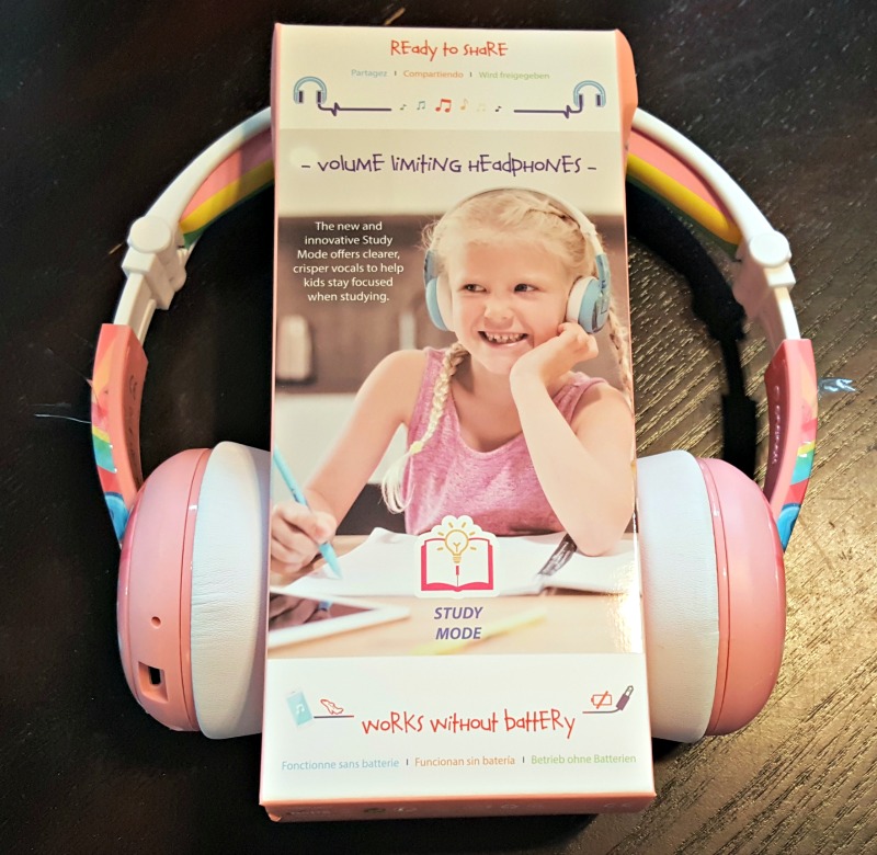 Perfect Headphones for Kids with the BuddyPhones Wave