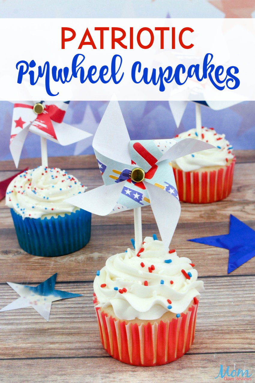 Patriotic Pinwheel Cupcakes #recipe #cupcakes #4thofjuly #food #sweets #foodie