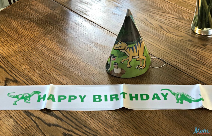 Everything You Need For a Dinosaur Birthday Party From Rusento