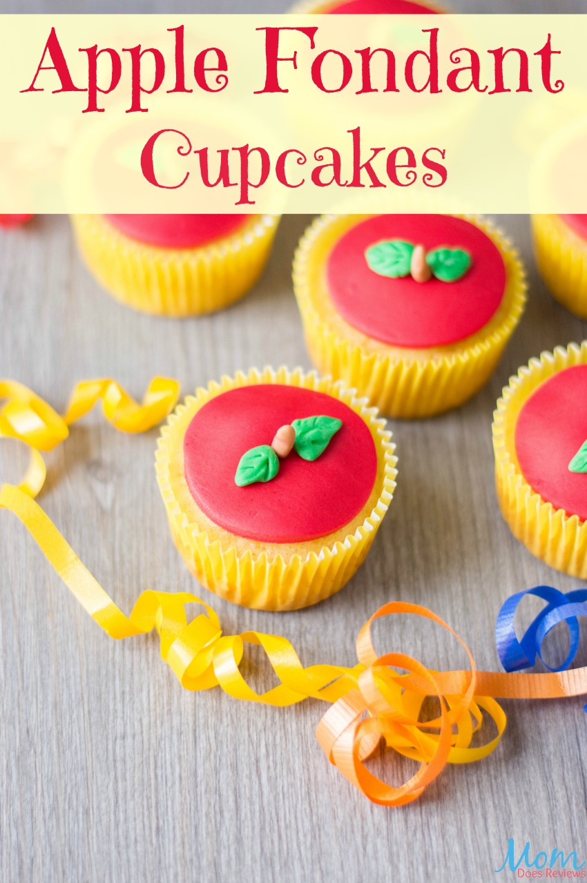 Apple Fondant Cupcakes #backtoschool #cupcakes #apples #decorating #sweets #desserts
