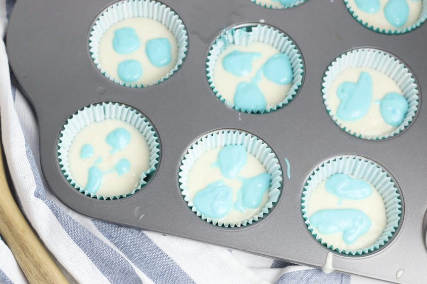 Get Ready for Summer with Beach Cupcakes!
