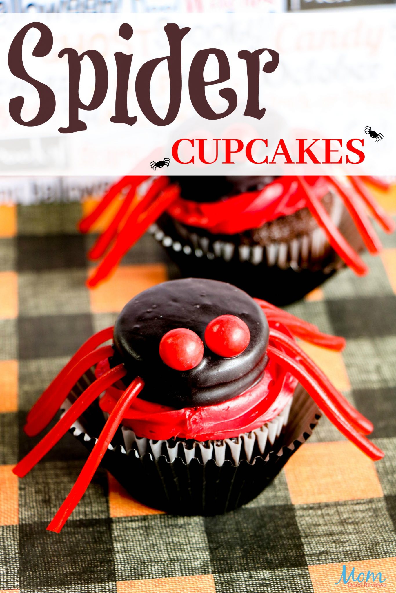 Make these Easy Spider Cupcakes for a Scary Good Treat! #HALLOWEEN #funfood #cupcakes