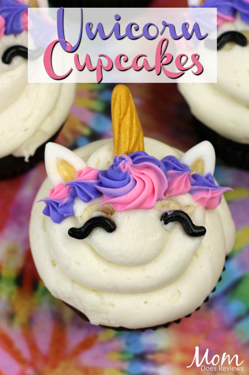 Magical Unicorn Cupcakes #unicorns #cupcakes #desserts #funfoods #foodie 